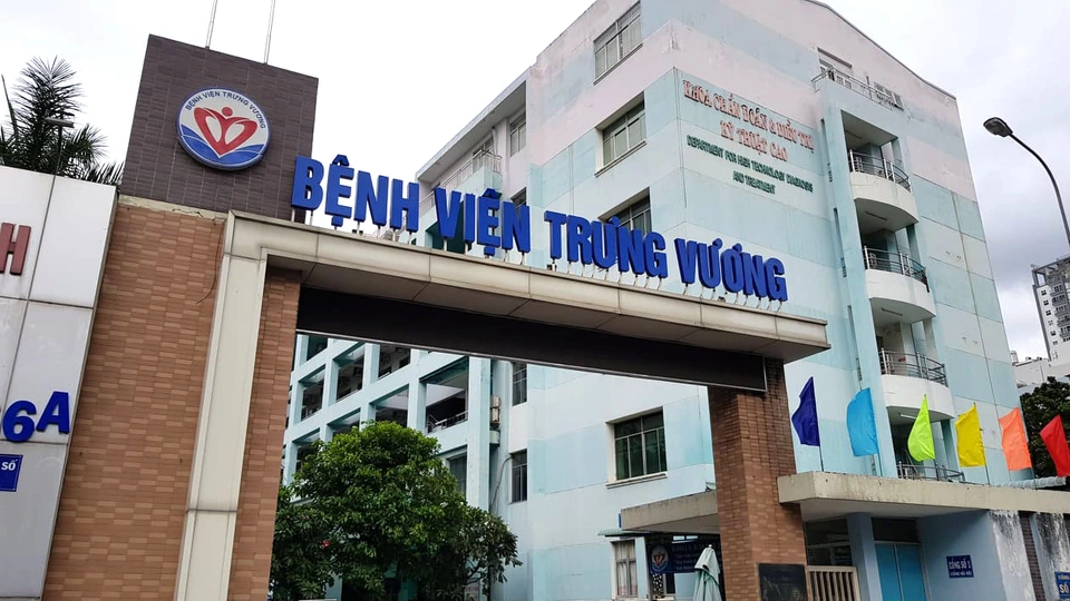 treo sa trễ hcm